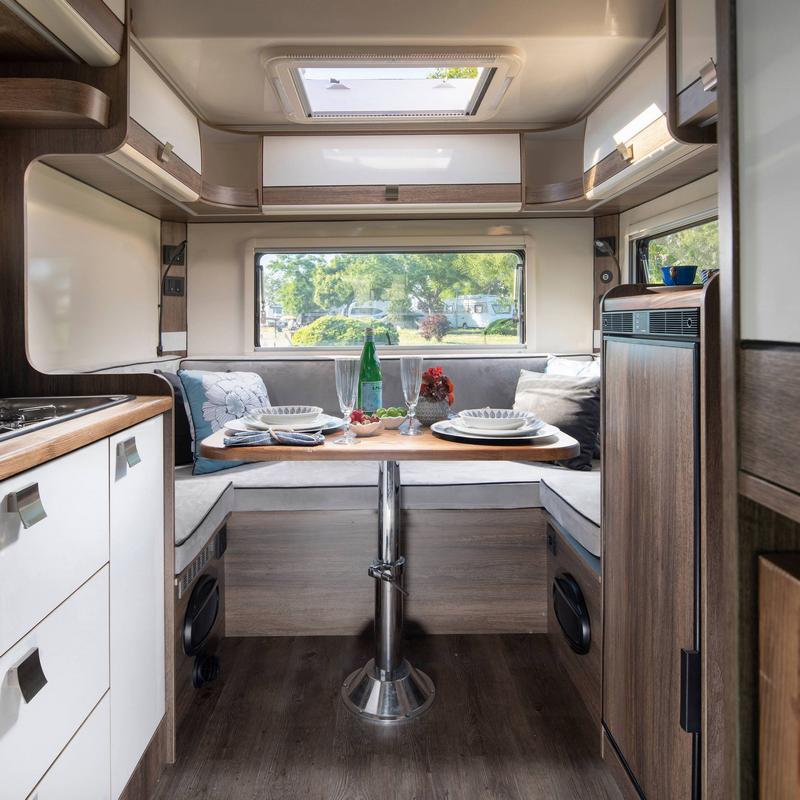 Freedom MotoKaravan - Karavan Hotomobil