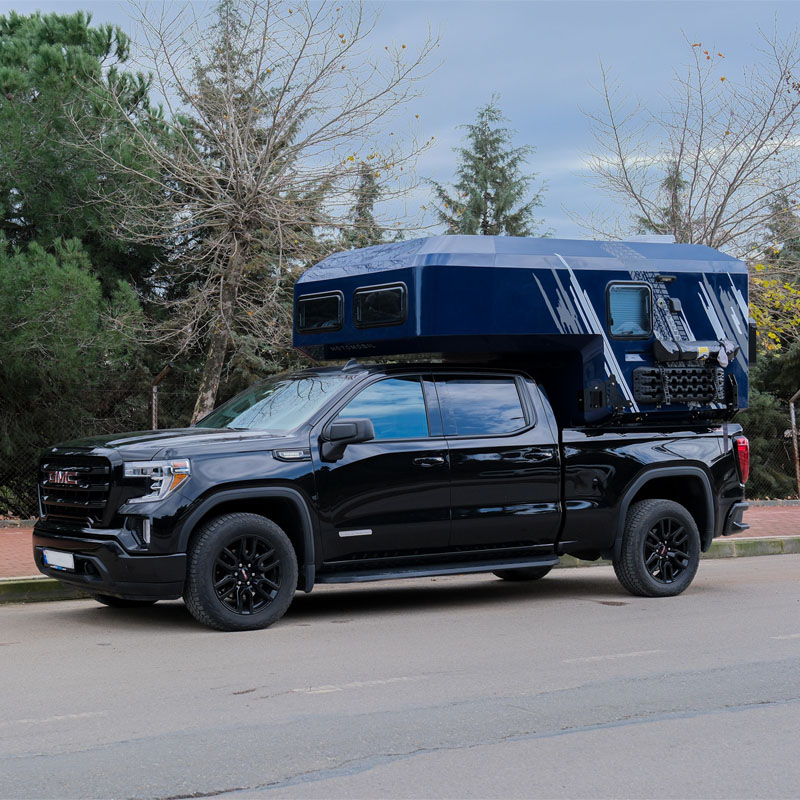 Gladiator Karavan