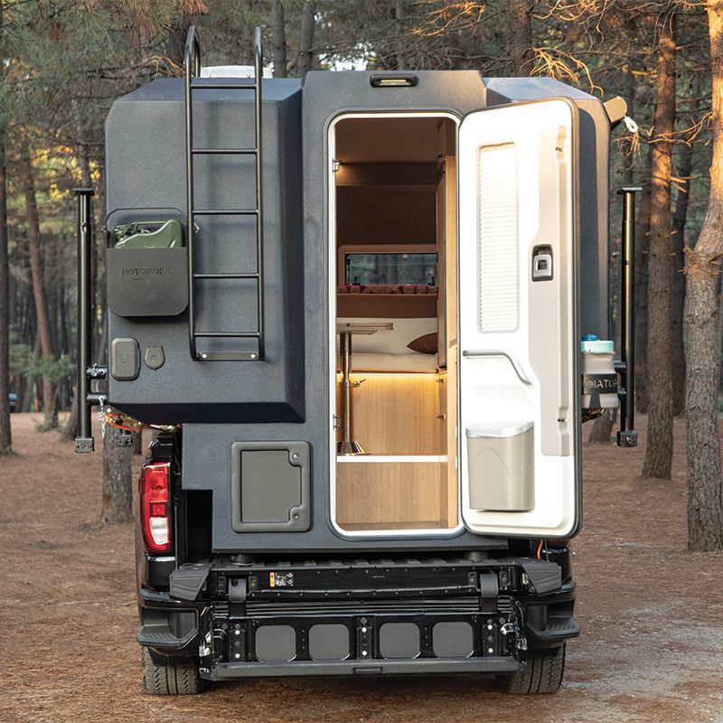 Gladiator Karavan